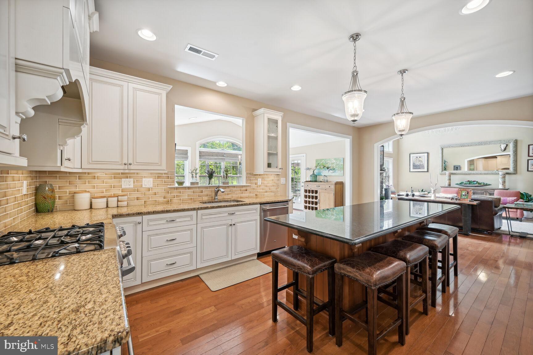 675 Deerpath Lane Yardley, PA 19067 - Photo 16 of 55 Kitchen