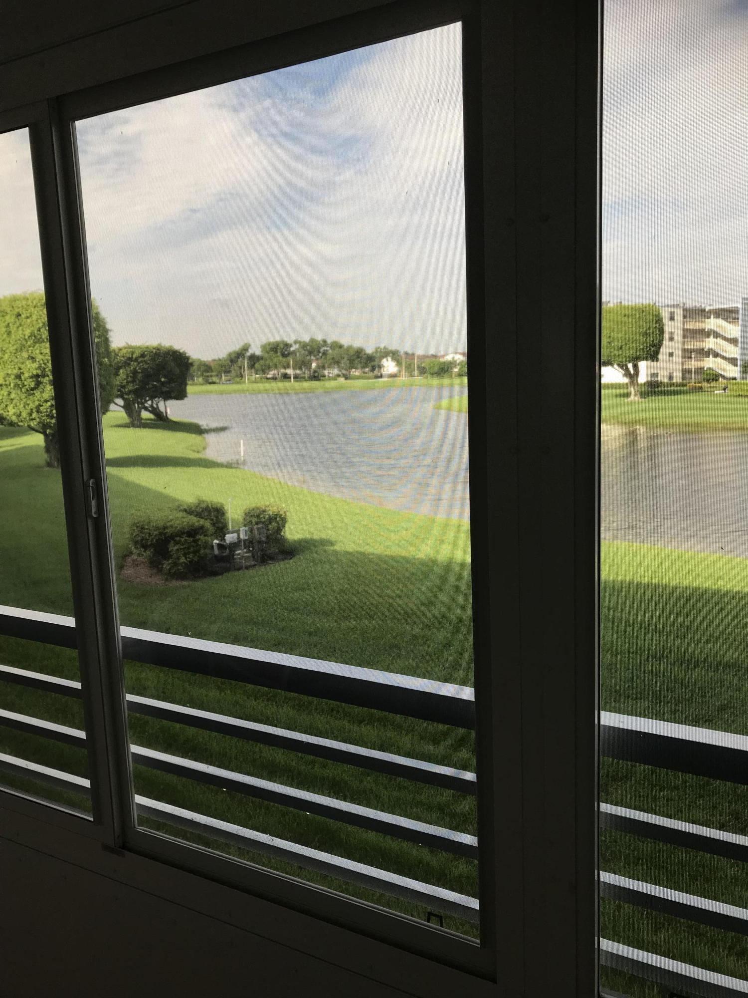 2072 Cornwall East Boca Raton, FL 33434 - Photo 2 of 10 IMG_7728