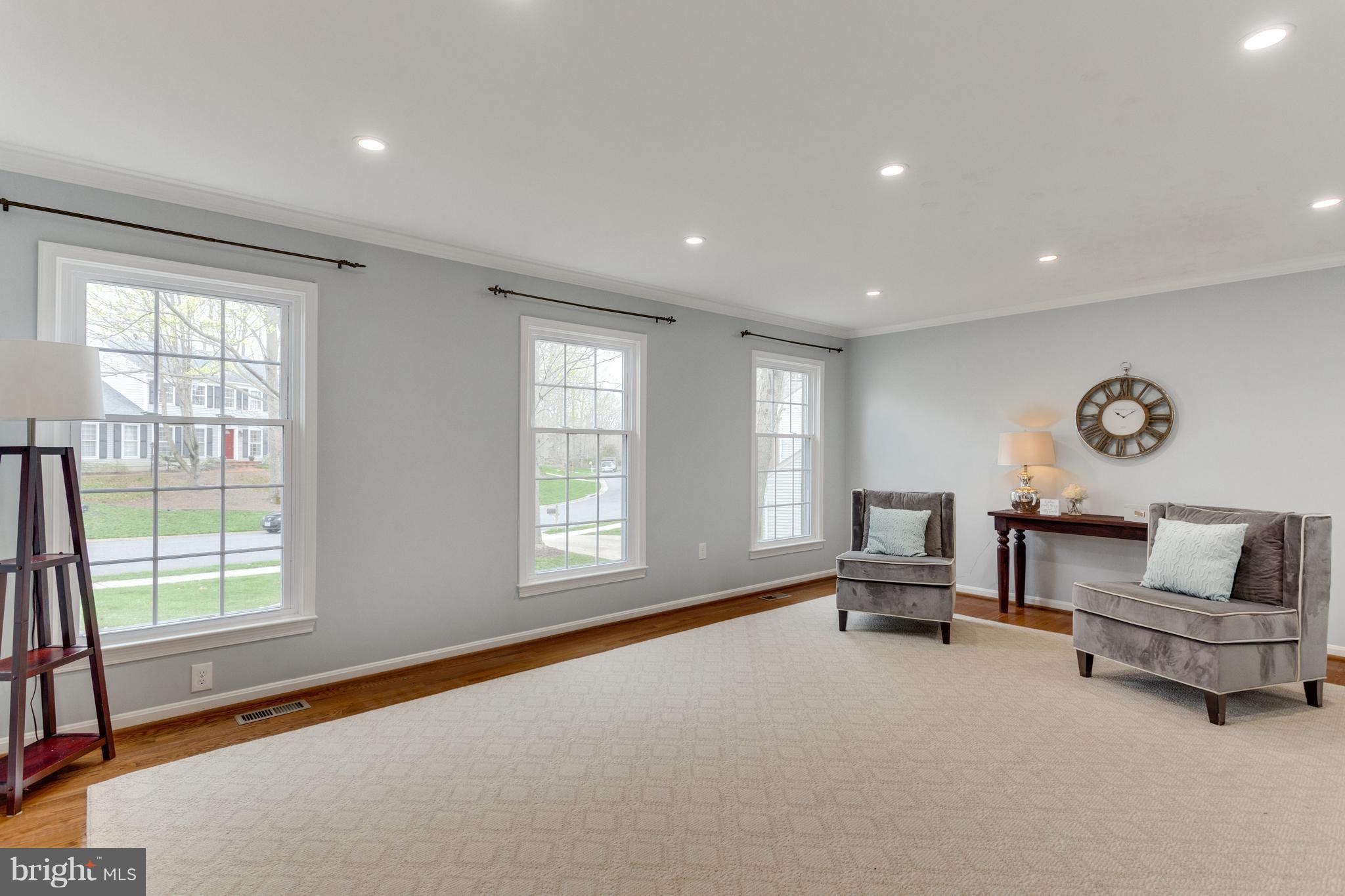 1509 Elk Point Drive Reston, VA 20194 - Photo 4 of 30 Living Room