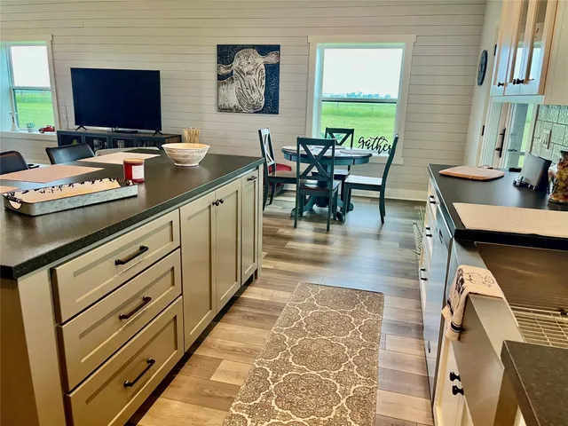 $655,000 | 6515 Prihoda Road, Fayetteville, TX 78940