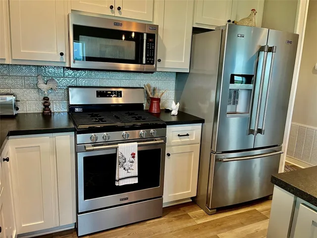 $655,000 | 6515 Prihoda Road, Fayetteville, TX 78940