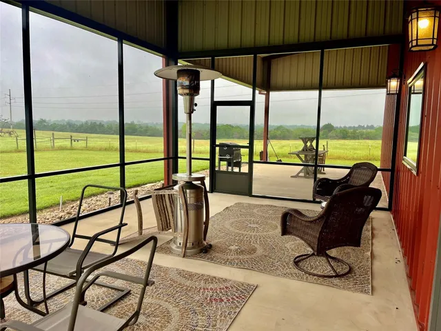 $655,000 | 6515 Prihoda Road, Fayetteville, TX 78940