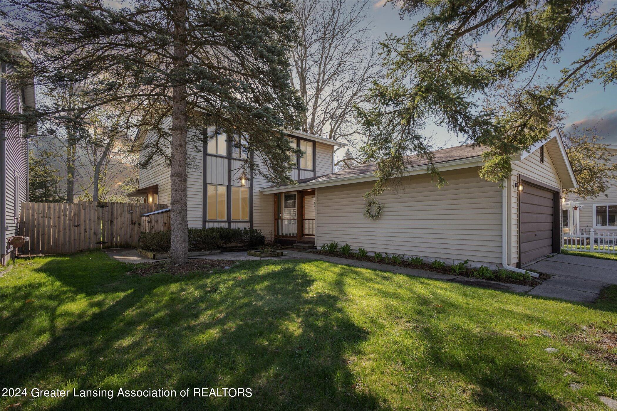 01-3033-Scarborough-Rd-Lansing-MI-48910-