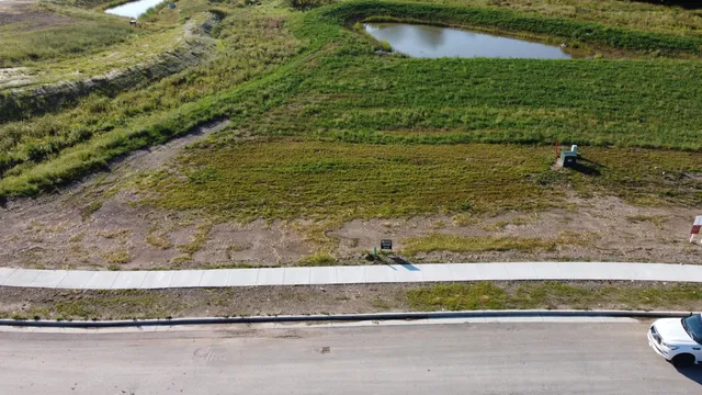 $234,900 | N51W18825 Quietwood Drive, Unit LT8, Menomonee Falls, WI 53051