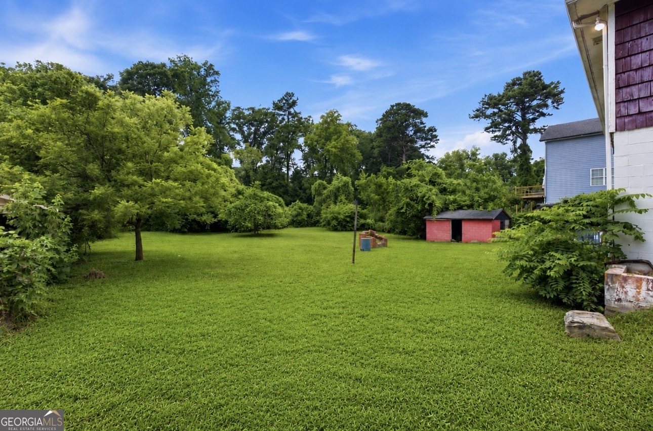 536 Elmwood Road Northwest Atlanta, GA 30318 - Photo 5 of 19 Backyard