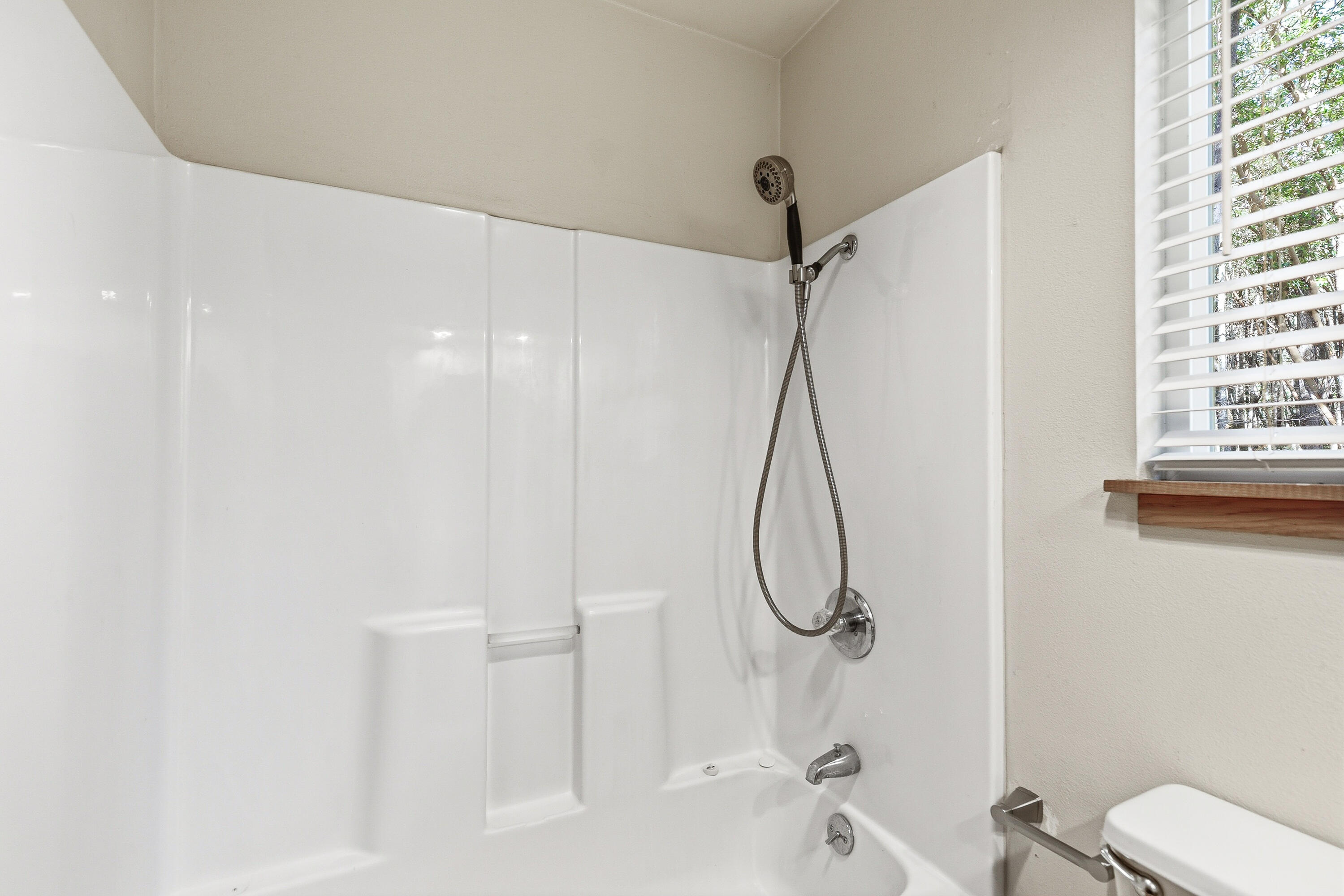 707 McMullen Creek Road Selma, OR 97538 - Photo 14 of 55