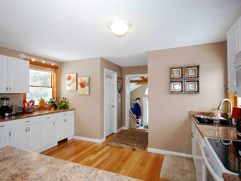 181 North Shore Road Gray, ME 04039 - Photo 4 of 35 Kitchen.