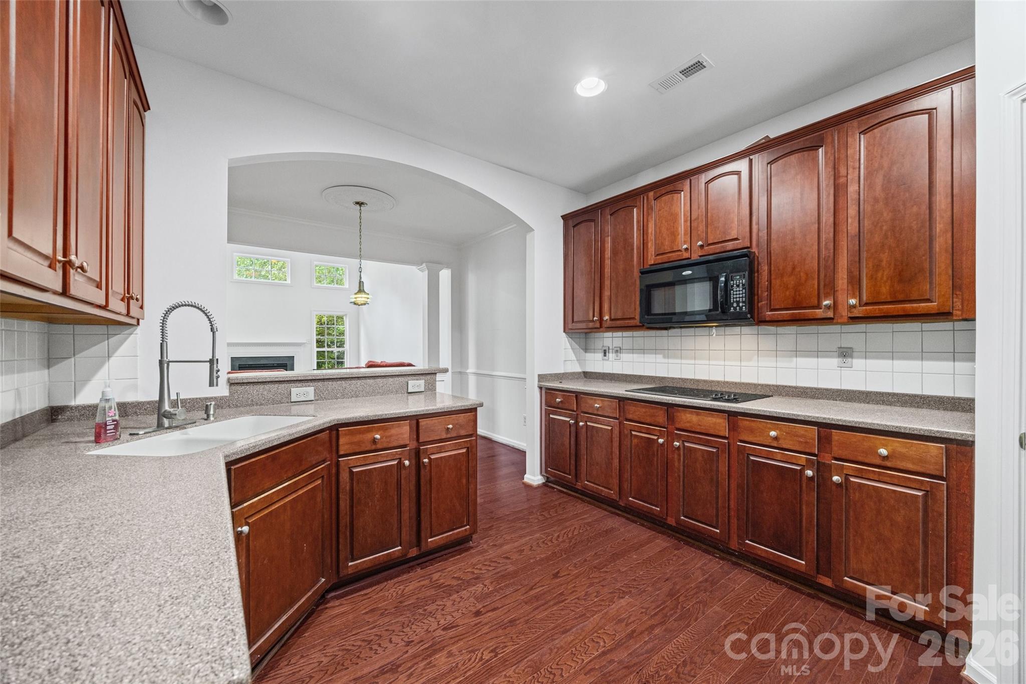 312 Garnet Court Fort Mill, SC 29708 - Photo 8 of 47 Gallery Image 8