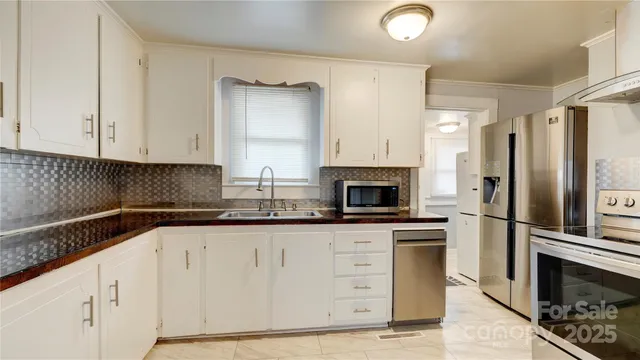 $240,000 | 1001 North Cannon Boulevard, Kannapolis, NC 28083