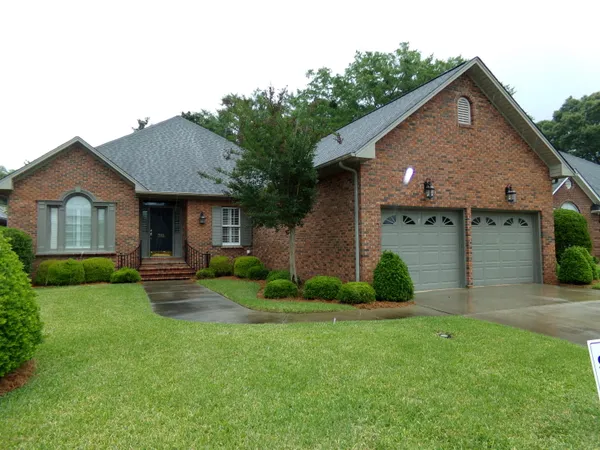 $395,000 | 755 East Glouchester Drive, Sumter, SC 29150