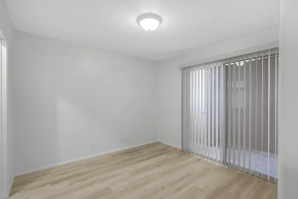 $1,500 | 20235 North 3rd Drive, Unit 8, Phoenix, AZ 85027