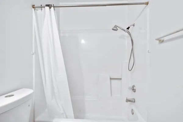 $1,500 | 20235 North 3rd Drive, Unit 8, Phoenix, AZ 85027