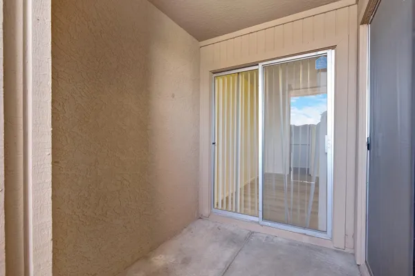 $1,500 | 20235 North 3rd Drive, Unit 8, Phoenix, AZ 85027