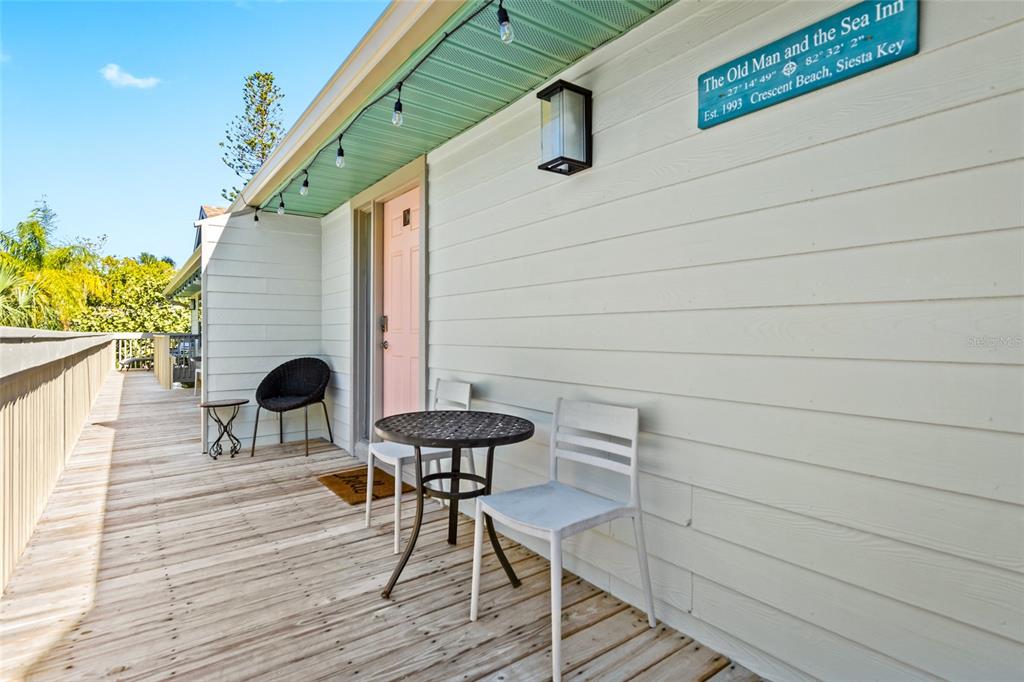 6905 Point Of Rocks Road Sarasota, FL 34242 - Photo 13 of 50