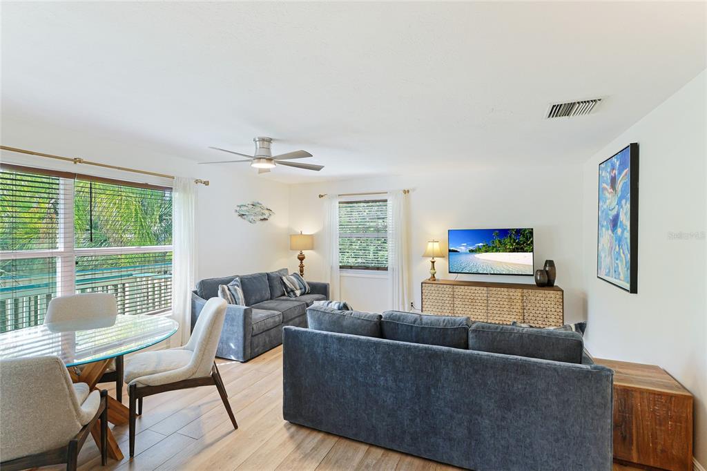 6905 Point Of Rocks Road Sarasota, FL 34242 - Photo 15 of 50