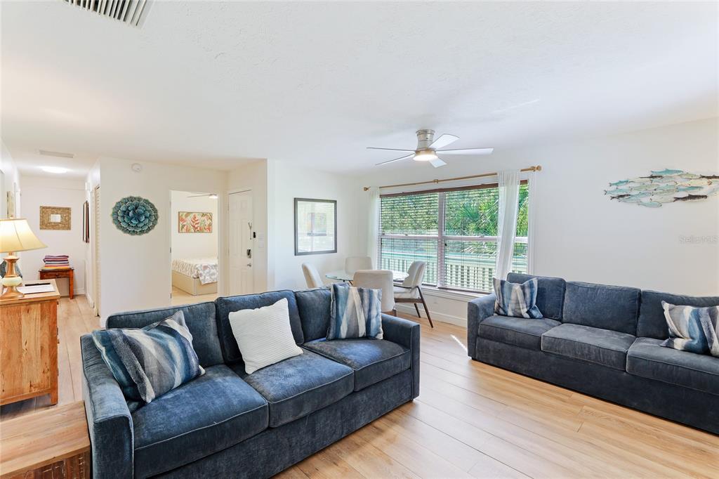 6905 Point Of Rocks Road Sarasota, FL 34242 - Photo 18 of 50