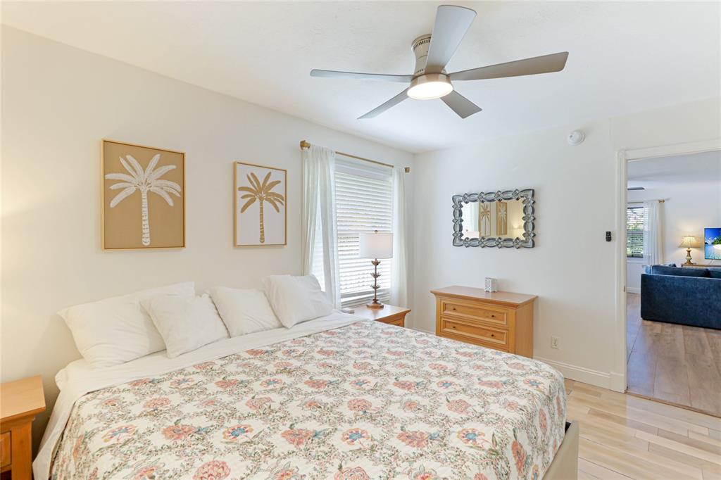 6905 Point Of Rocks Road Sarasota, FL 34242 - Photo 22 of 50