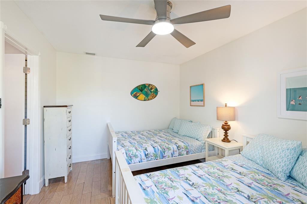 6905 Point Of Rocks Road Sarasota, FL 34242 - Photo 24 of 50