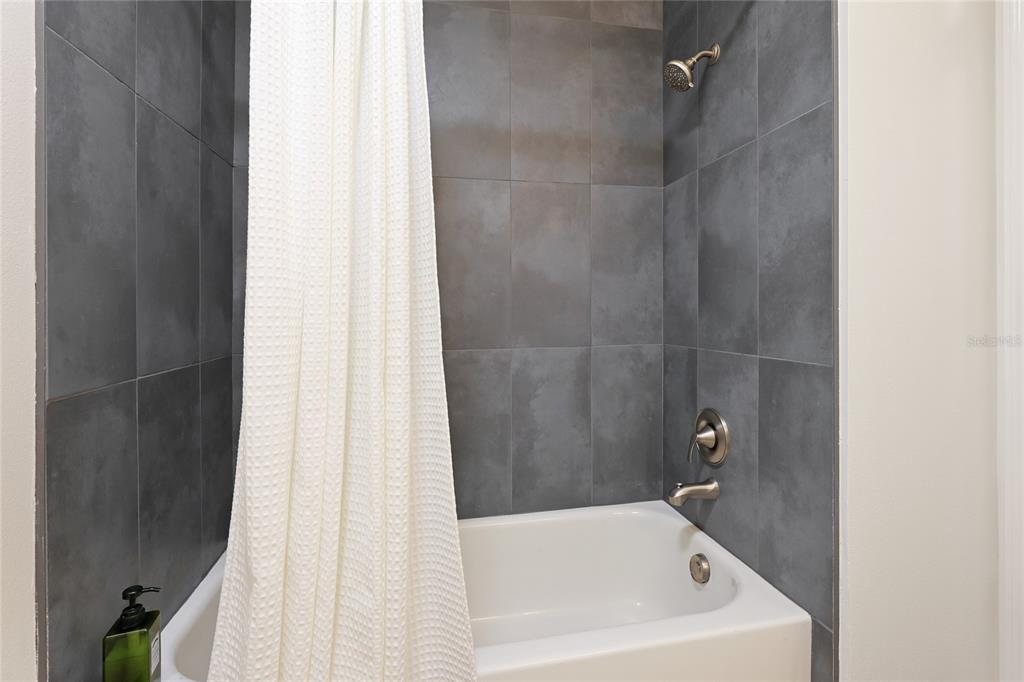 6905 Point Of Rocks Road Sarasota, FL 34242 - Photo 26 of 50