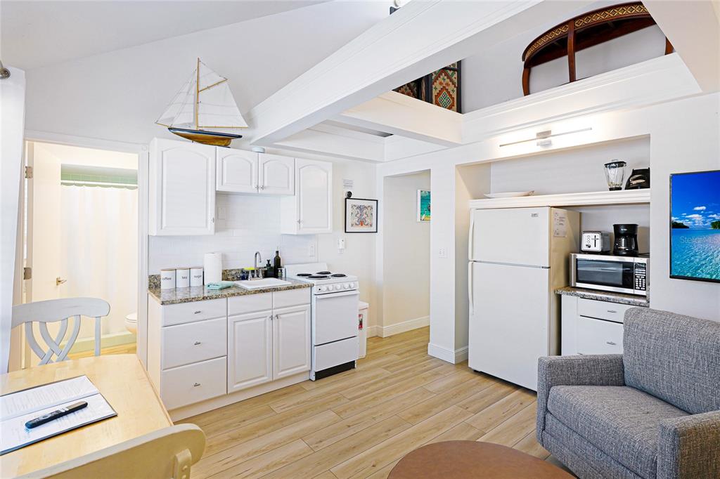 6905 Point Of Rocks Road Sarasota, FL 34242 - Photo 29 of 50