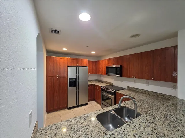 $2,750 | 10885 Northwest 89th Terrace, Unit 104, Doral, FL 33178