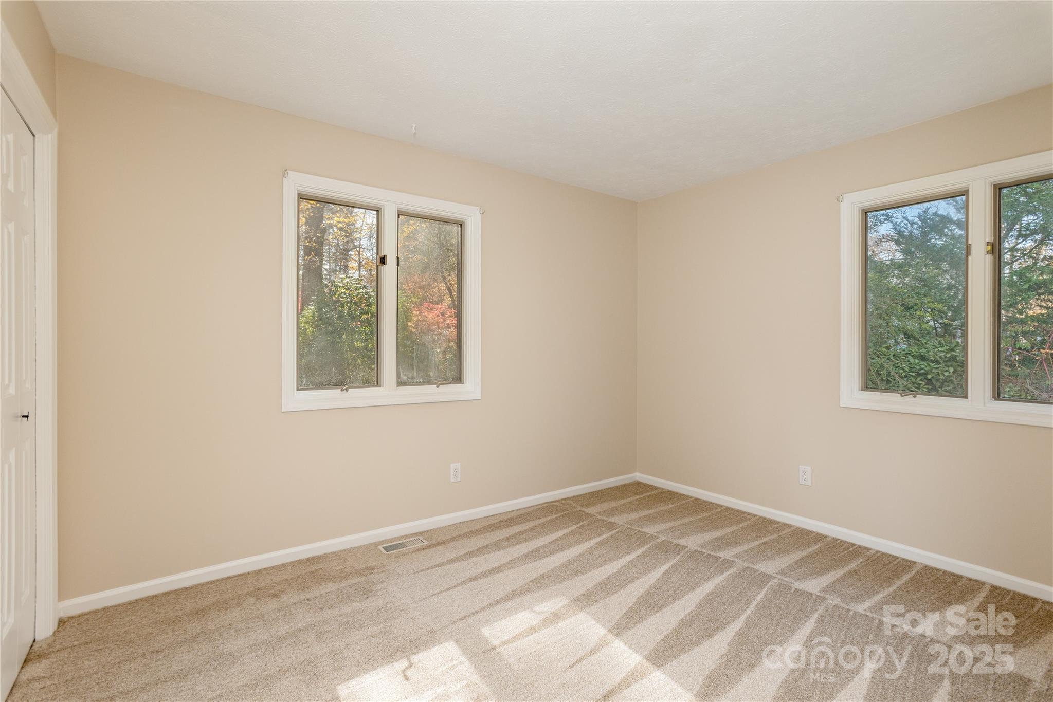 3224 Hickory Hill Road Hendersonville, NC 28792 - Photo 23 of 34