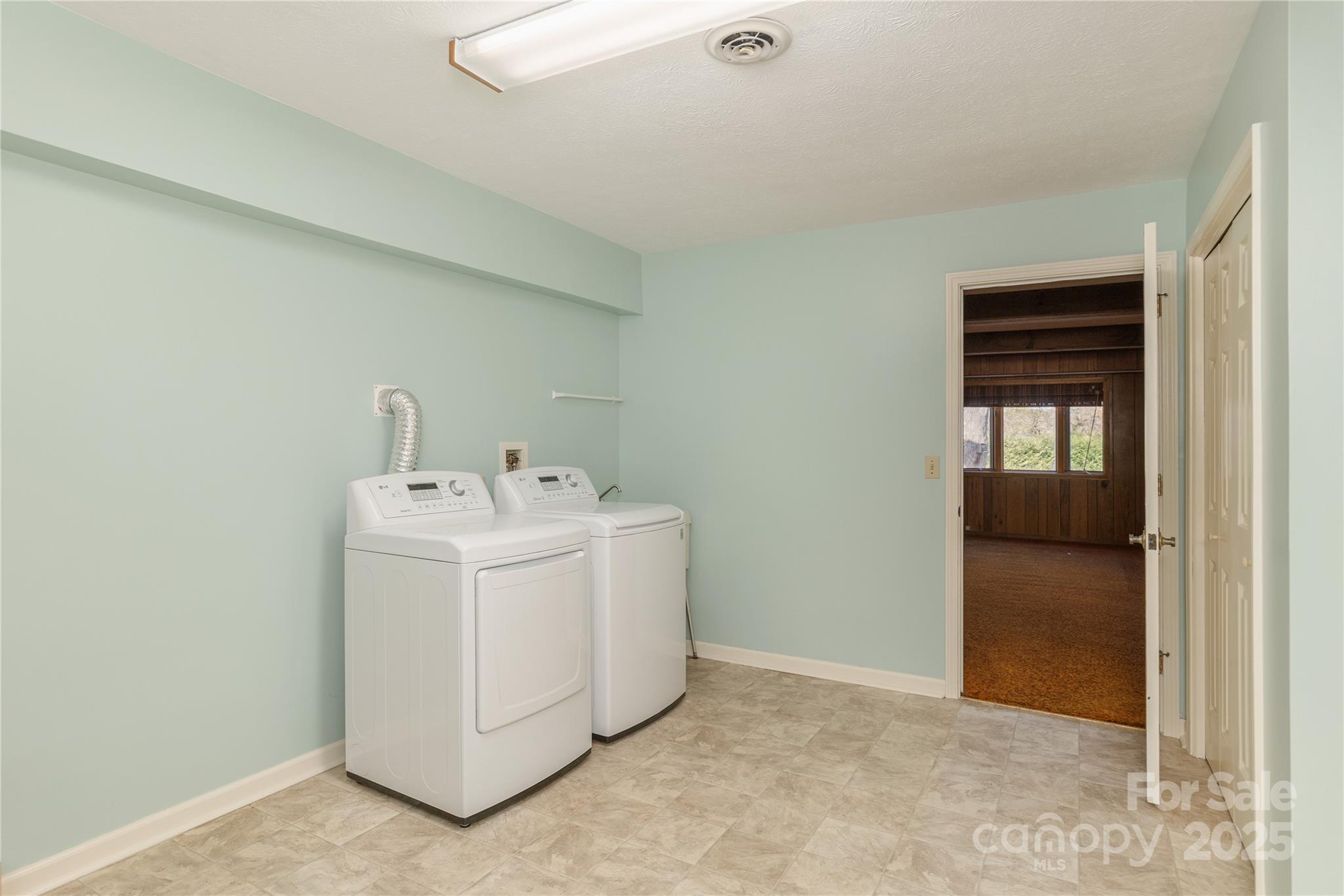 3224 Hickory Hill Road Hendersonville, NC 28792 - Photo 30 of 34