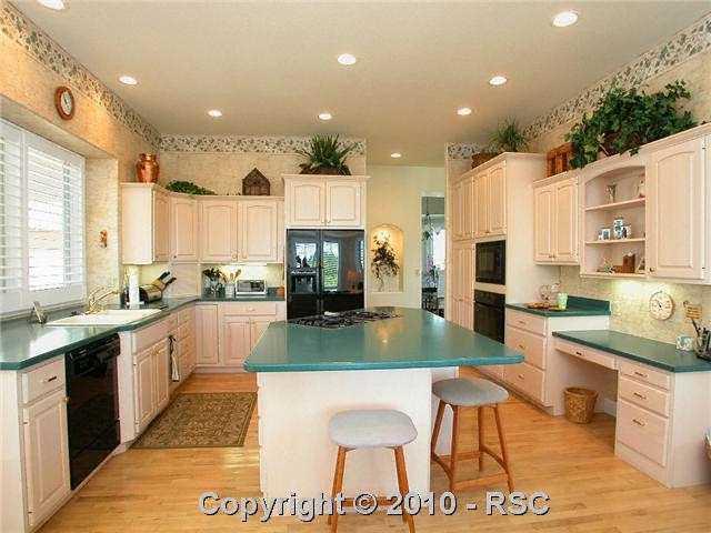 9 Plainview Road Colorado Springs, CO 80906 - Photo 5 of 16