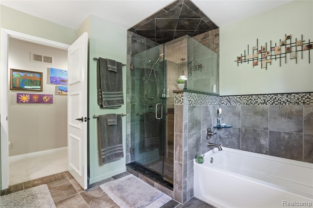 6211 Kings Scepter Road Grand Blanc, MI 48439 - Photo 34 of 82