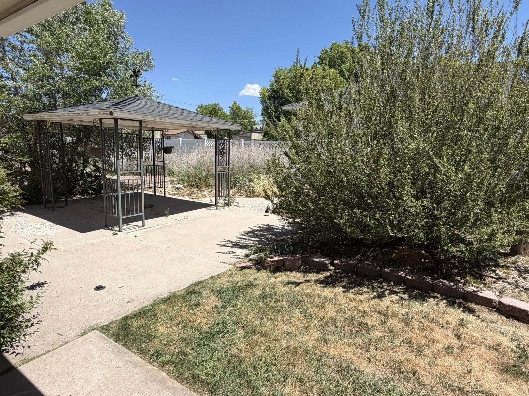 195 South 100 E Street Beaver, UT 84713 - Photo 16 of 23 Back patio with pavillion