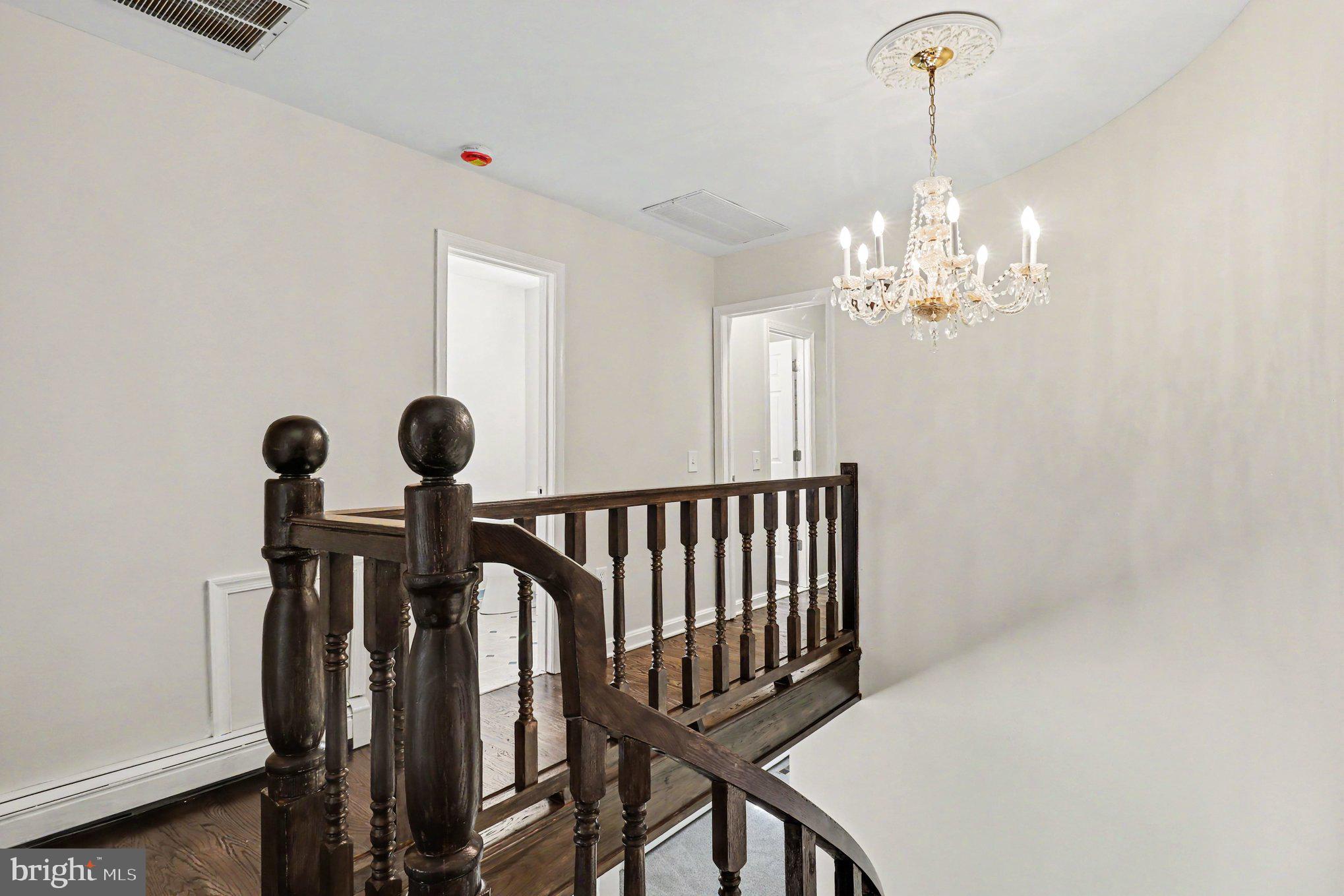 9825 Valley Po Road Spotsylvania, VA 22551 - Photo 25 of 46 upstairs hallway