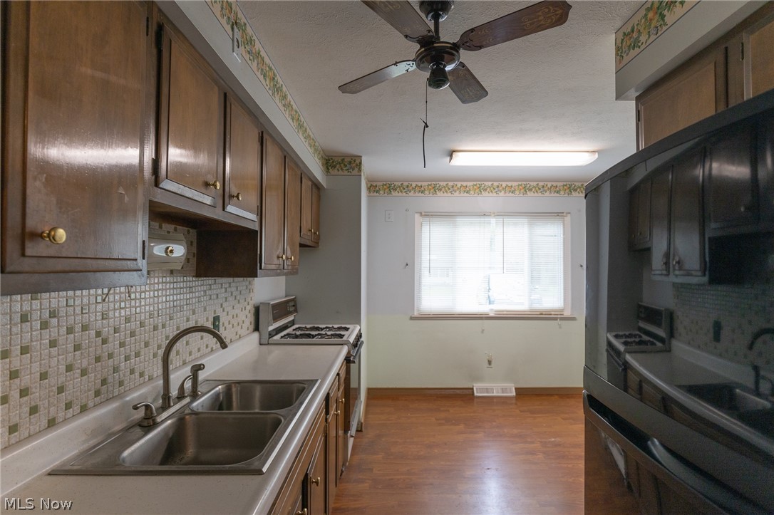 5077 Lear Nagle Road North Ridgeville, OH 44039 - Photo 7 of 33