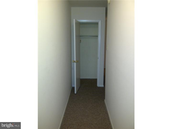 8910 Krewstown Road, Unit 114 Philadelphia, PA 19115 - Photo 18 of 21 Hallway