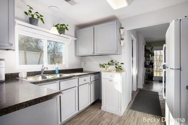 $175,000 | 5738 Mt Vernon Avenue, Portage, MI 49024