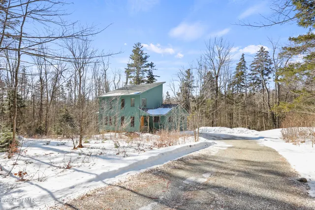 $499,000 | 973 Fred Snow Road, Becket, MA 01223
