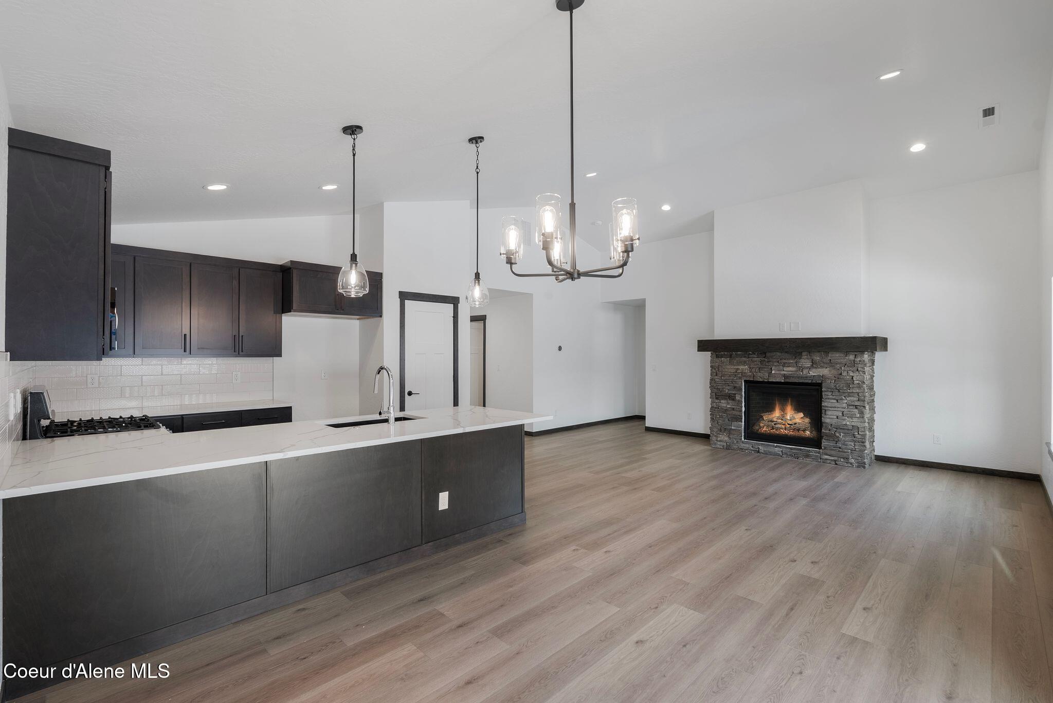 2238 Maverick Court Sandpoint, ID 83864 - Photo 11 of 42 6_DSC07059