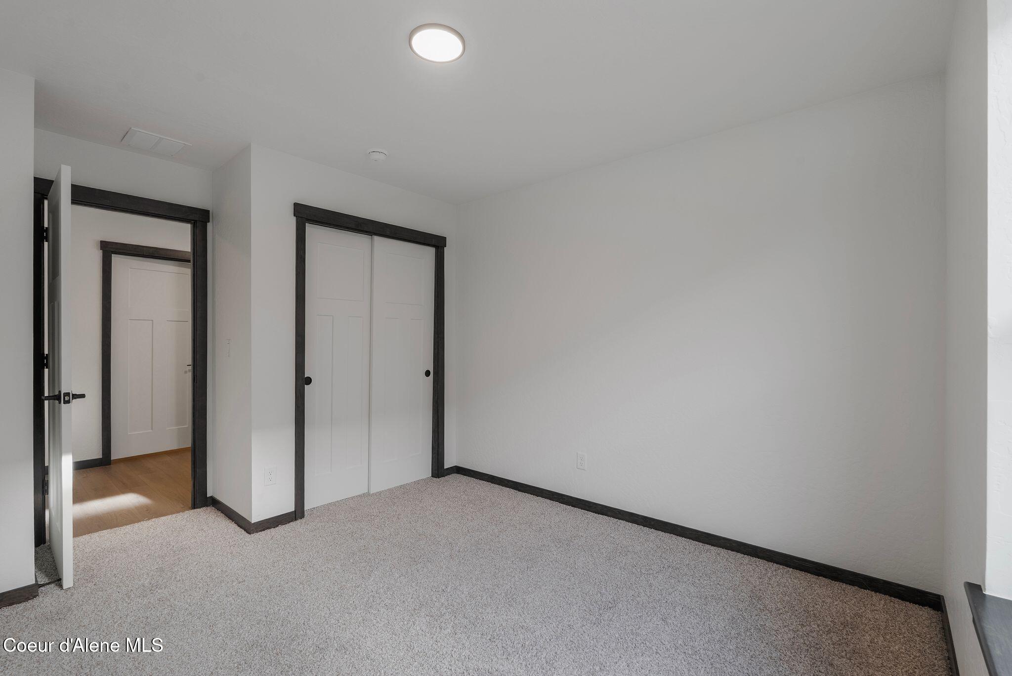 2238 Maverick Court Sandpoint, ID 83864 - Photo 10 of 42 21_DSC07024