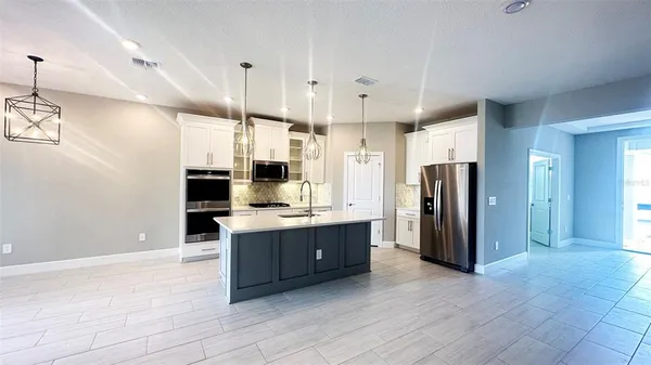 $4,000 | 3806 Savanna Palms Court, Lakewood Ranch, FL 34211