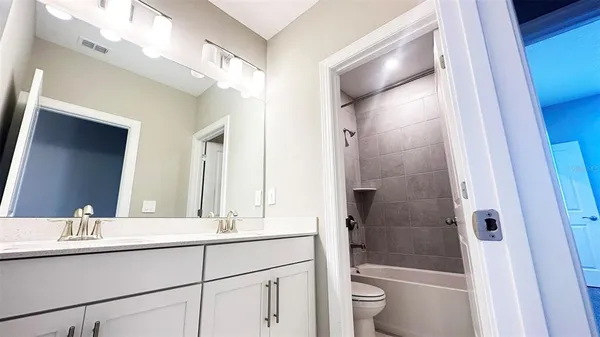 $4,000 | 3806 Savanna Palms Court, Lakewood Ranch, FL 34211