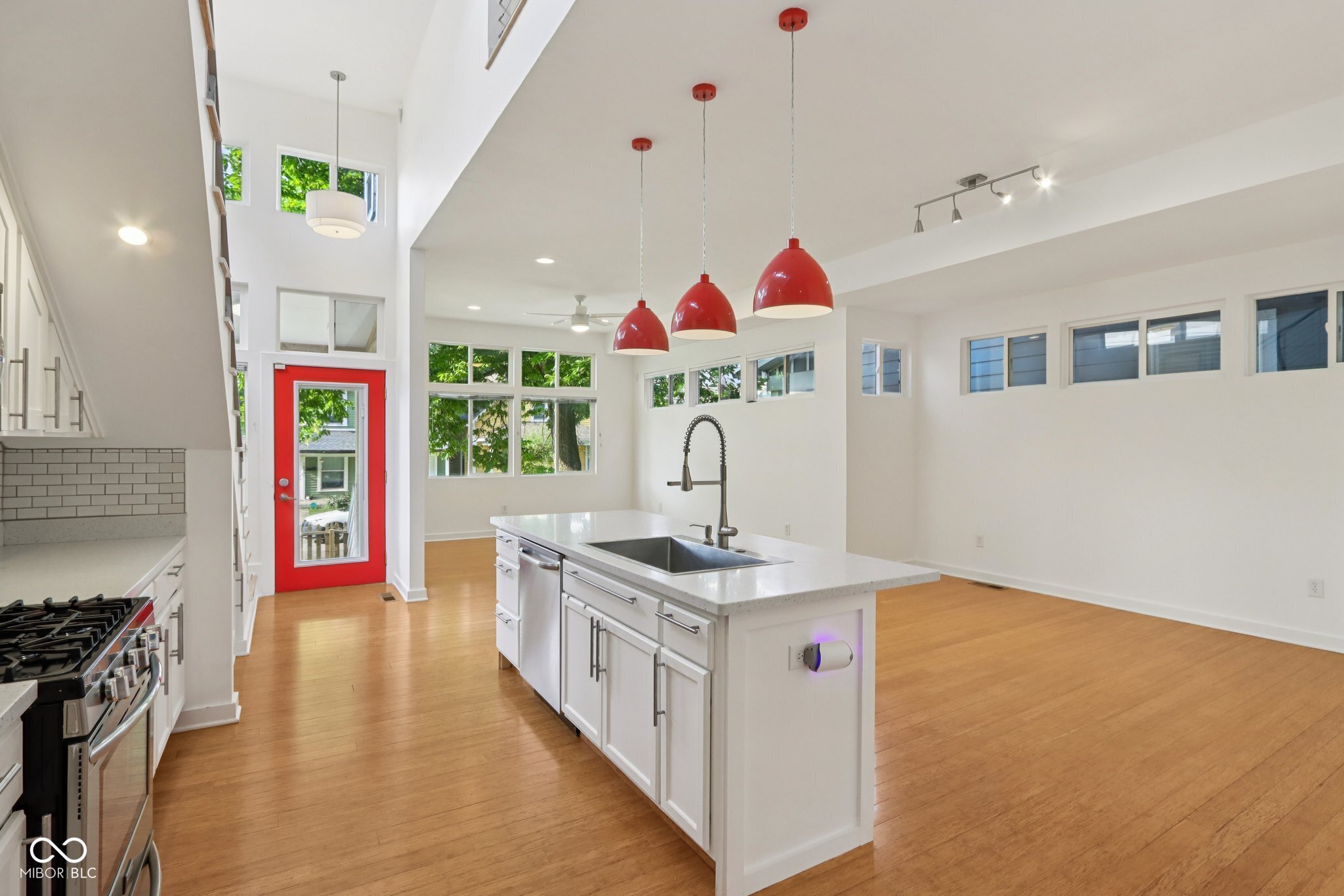 1434 Orange Street Indianapolis, IN 46203 - Photo 6 of 34