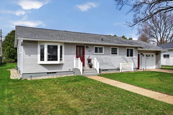 $219,900 | 910 16th Street South, Wisconsin Rapids, WI 54494