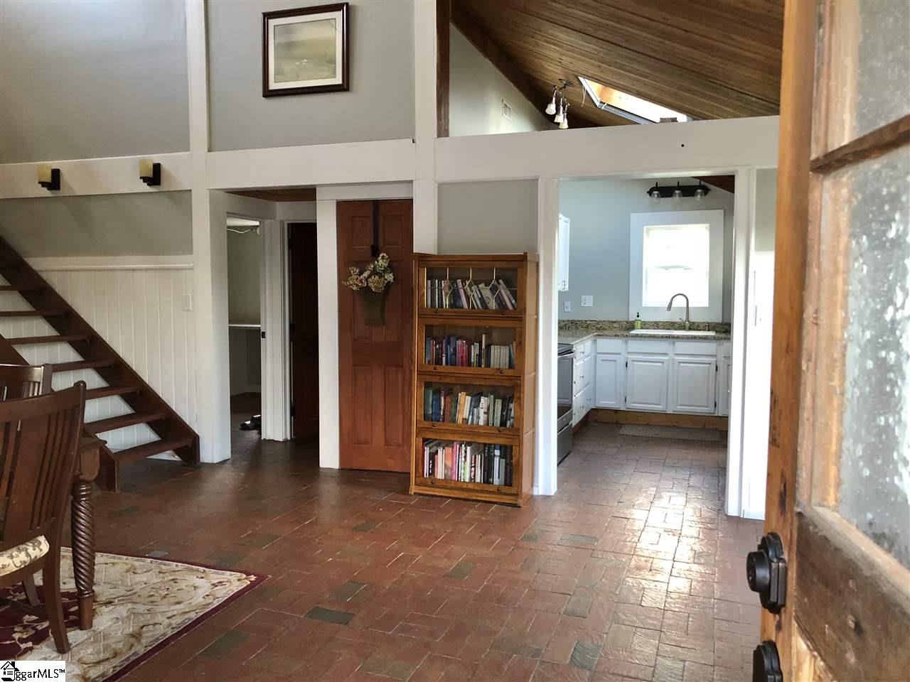 1333 Cook Road Gray Court, SC 29645 - Photo 5 of 23