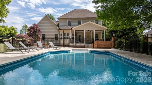 $519,999 | 4525 18th St Lane Northeast, Hickory, NC 28601