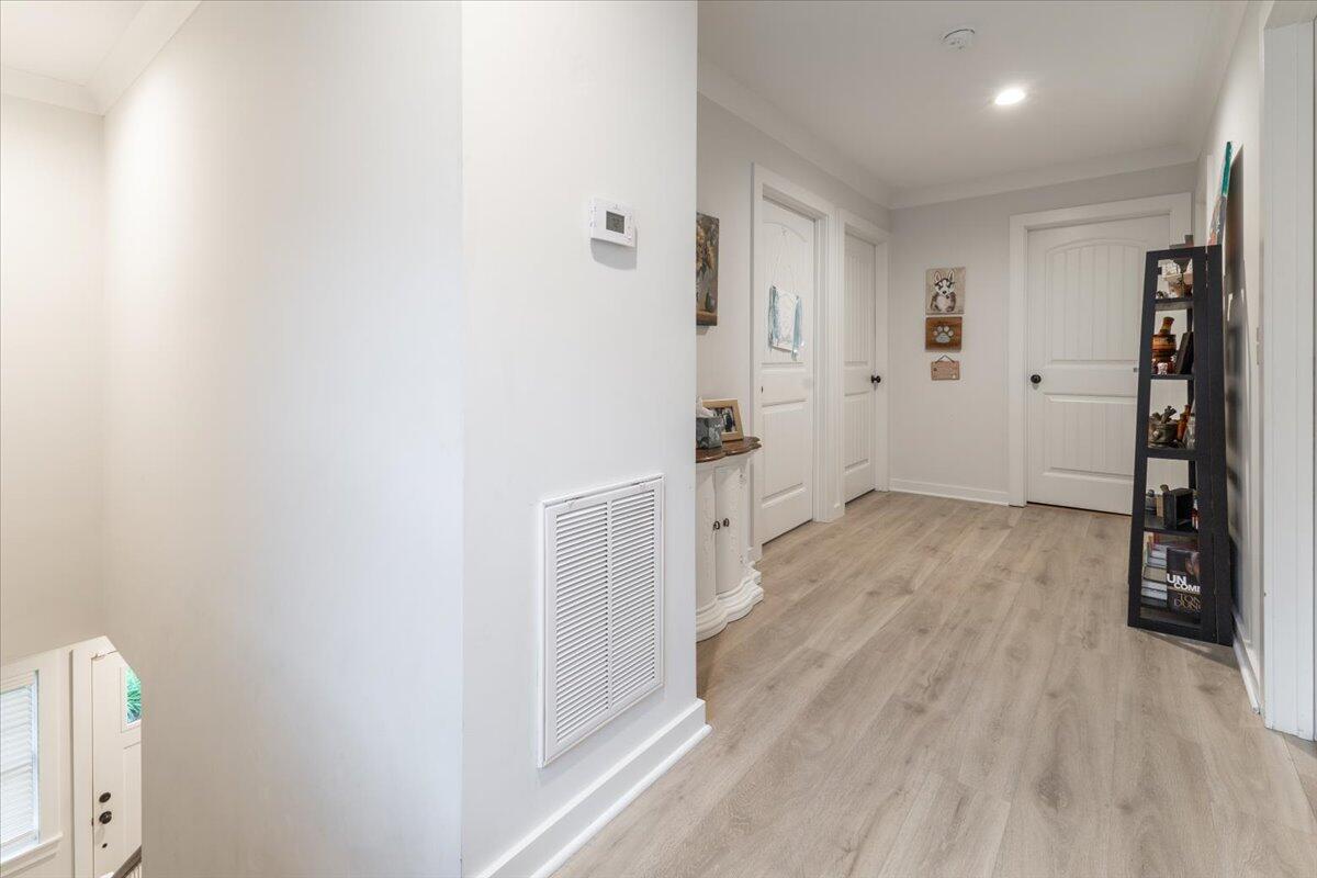 5386 Reneau Way Chattanooga, TN 37412 - Photo 17 of 27 Hallway