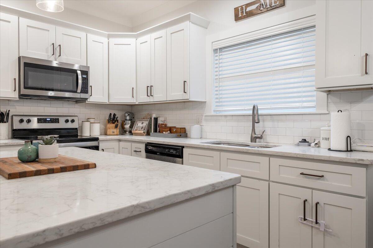 5386 Reneau Way Chattanooga, TN 37412 - Photo 9 of 27 Kitchen