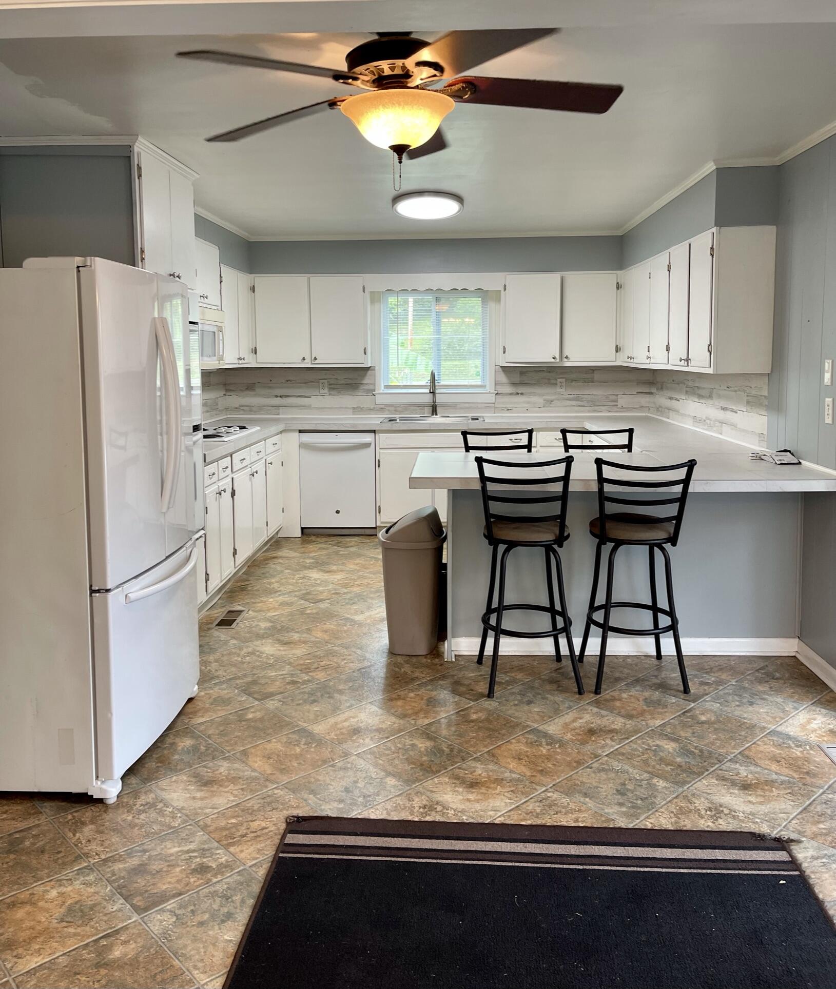 8983 Daisy Dallas Road, Unit 1 Hixson, TN 37343 - Photo 5 of 30 IMG_9738
