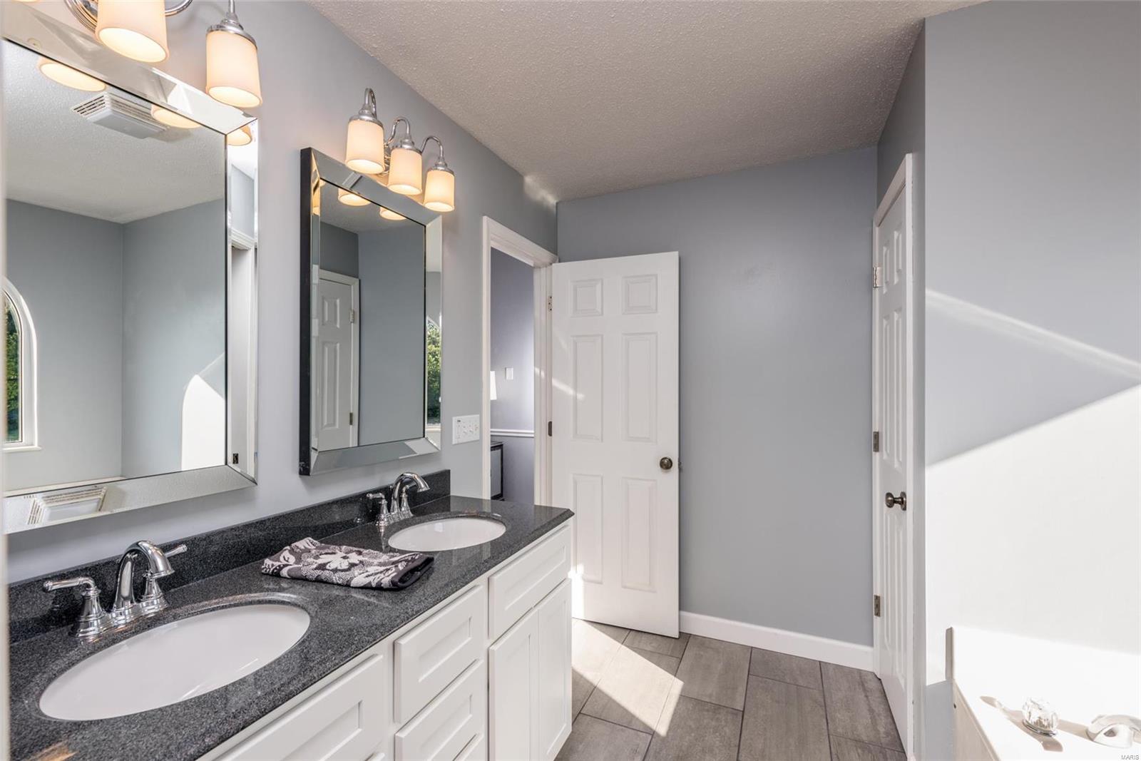 299 Kings Ridge Boulevard O'Fallon, IL 62269 - Photo 49 of 69