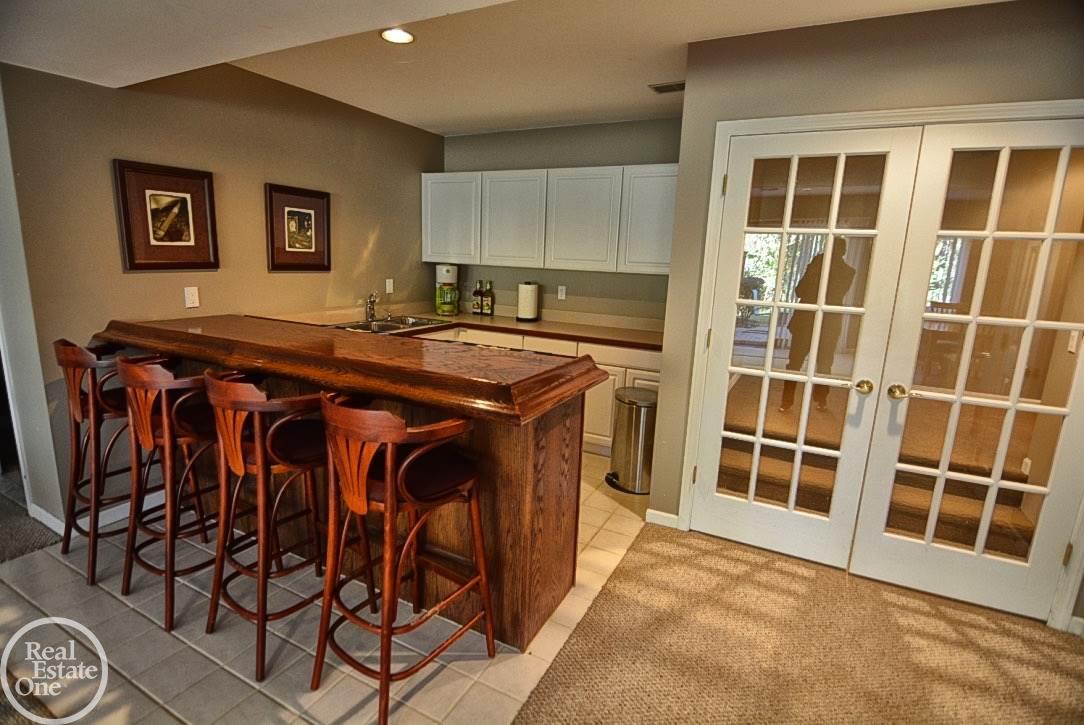 2052 Reagan Drive Rochester Hills, MI 48309 - Photo 53 of 70