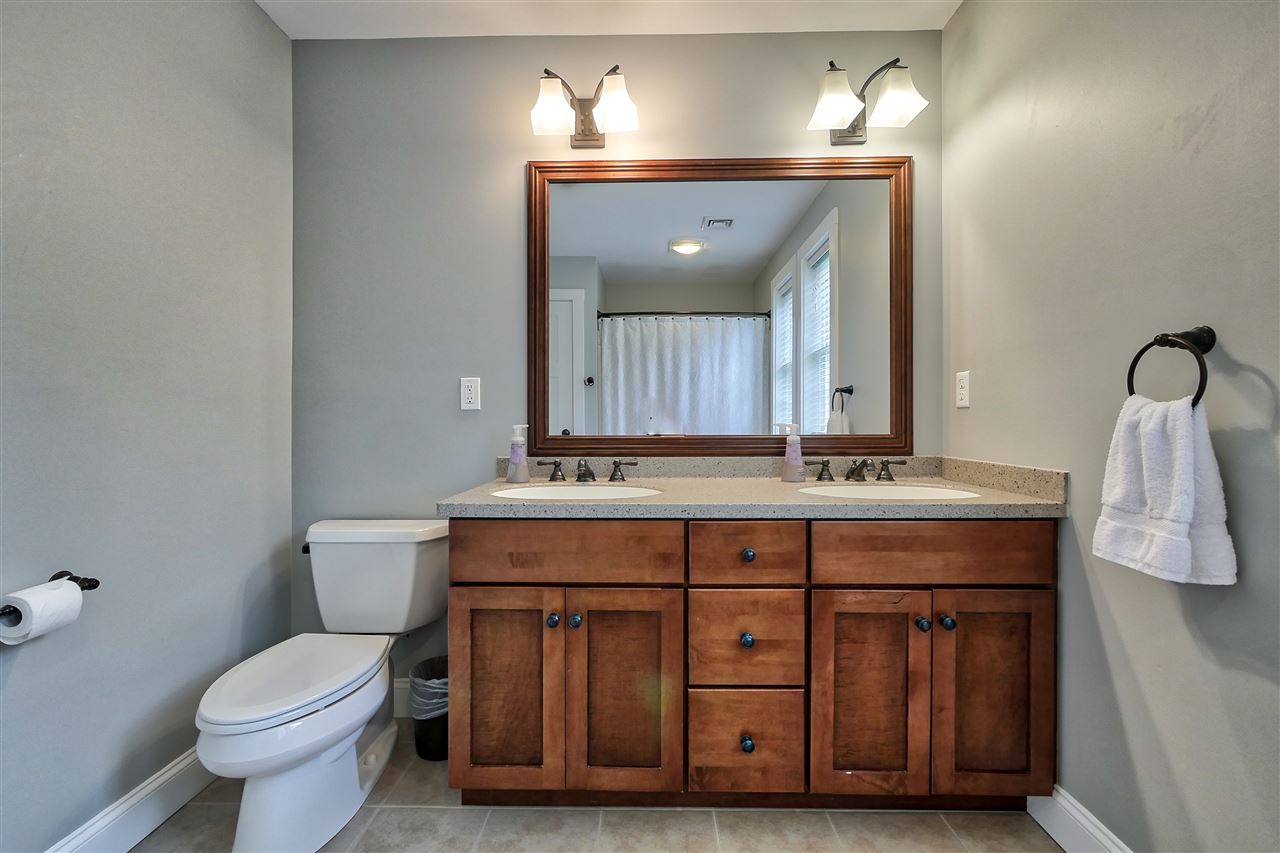 8 Terry's Way Exeter, NH 03833 - Photo 22 of 40