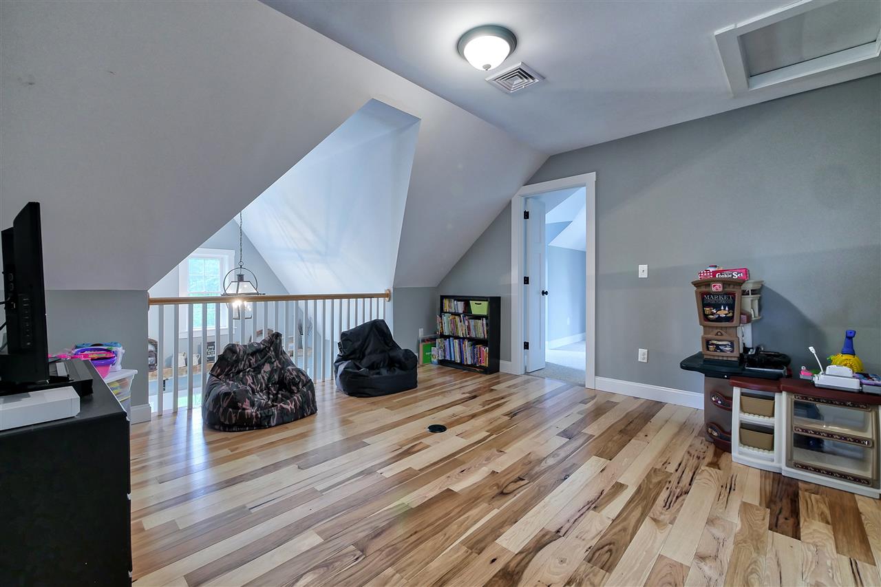 8 Terry's Way Exeter, NH 03833 - Photo 27 of 40